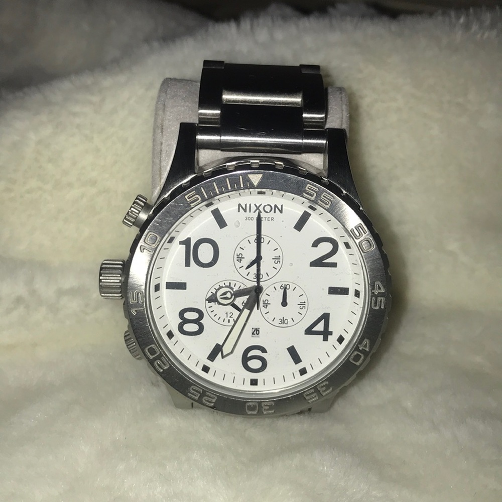 Nixon men’s watch - Chrono 51-30! Great condition!